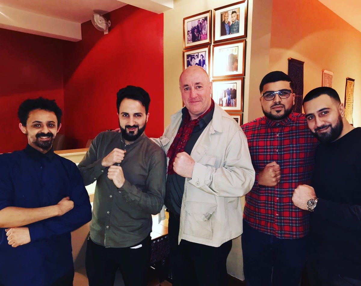 Absolute pleasure to welcome the best boxing writer in the world @thekababishrestaurant 🥊🥊🥊 

#SteveBunce #BoxNation @boxnation #boxing #Birmingham #Moseley #SuttonColdfield @5livesport @Birmingham.live @bigdaddybunce @boxnationtv @bbc #Kababish #Birmingham #Indian #Foodie