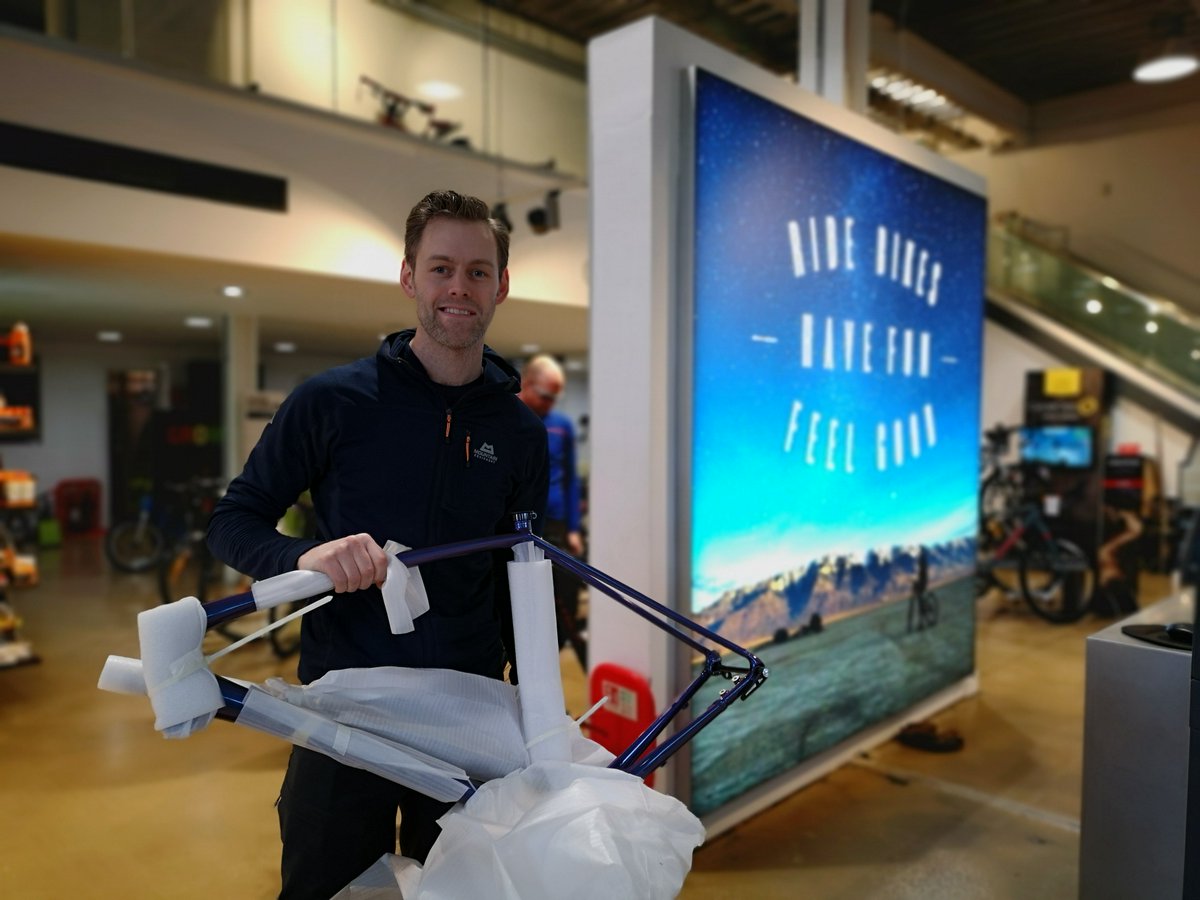 Happy new amazing Emonda frameset day  - we can't wait to see this built up ! #newbikeday #sheffieldissuper #foxvalley #theoutdoorcity