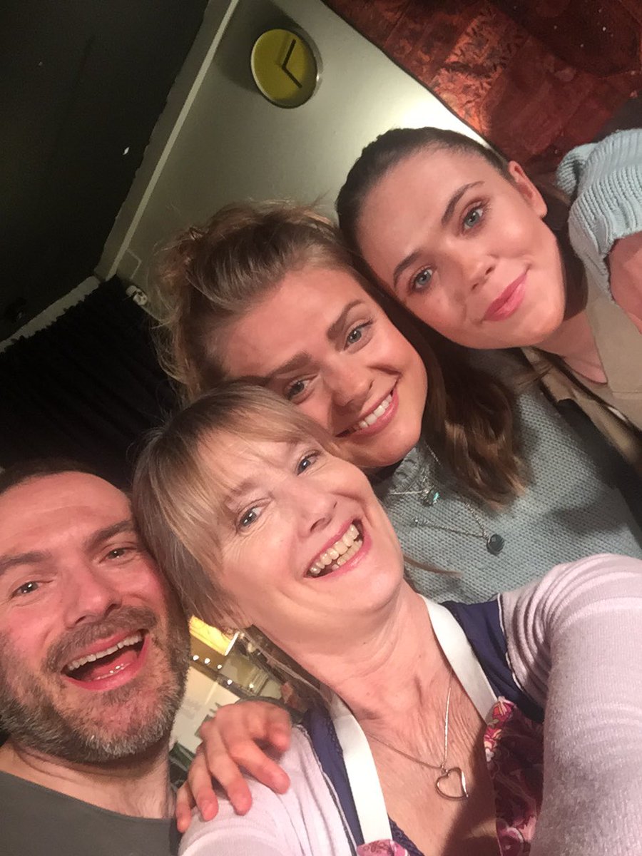 _nkwright's tweet photo. End of the road @WhiteBearTheatr for #Boomerang but transferring in May, so more news to come ! With @daggley @MeganPurvis2 @AliceKerrigan #theatre #family #comedy #drama #soldoutrun https://t.co/R4rQxEsOFZ