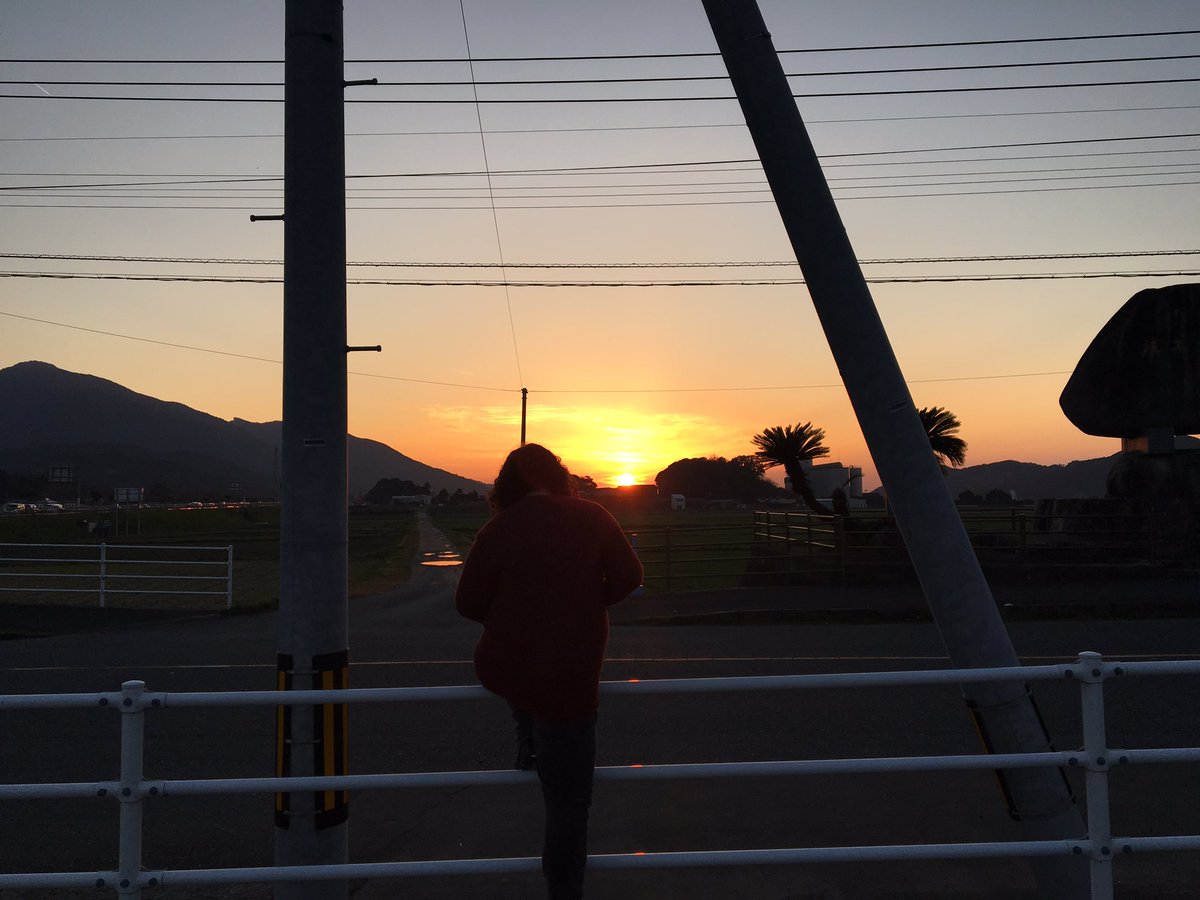 CameraSunset's tweet image. Please do not go yet.