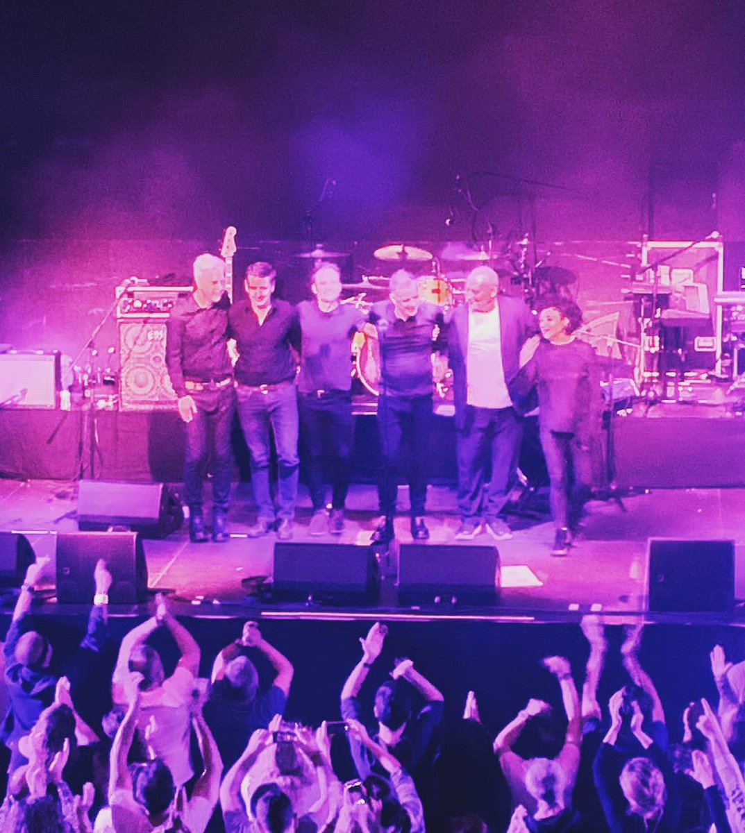deaconbluemusic's tweet photo. Thanks for having us A Coruña! #deaconblue #deaconbluelive #deaconblue30 #ToBeHereSomeday #30yearsandcounting #deaconblueacouna #raintown #dignity #clubshow #saturdayclub #spainagain #spainagain❤️ https://t.co/EUO2oD3i3t
