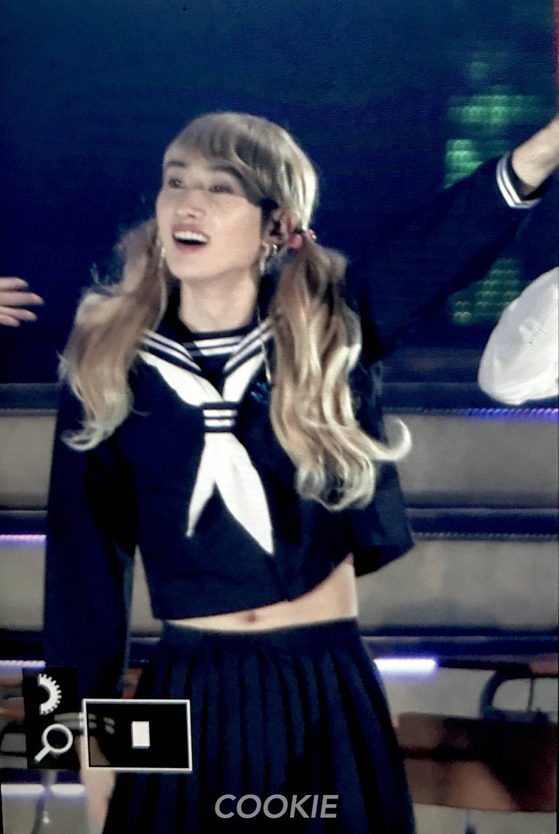 siwonips's tweet image. 190303 #SS7S #슈퍼쇼7S #eunhyuk omg your belly [Cookie_hyuk]