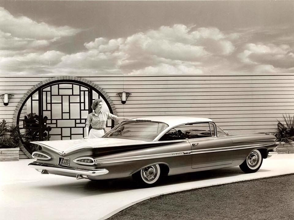 The future looked like it was going to be just perfect in 1959. The 1959 Chevy Impala (photo courtesy of @historyinmoment )