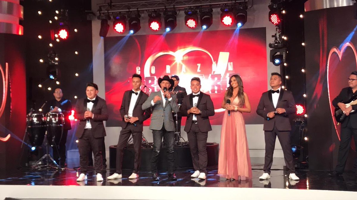 Muchas gracias amigos de <a href="/_CorazonGrupero/">Corazón Grupero</a> por siempre recibirnos con los brazos abiertos 🙏🏻🎶 #DeTiempoCompleto <a href="/Aztecauno/">Azteca UNO</a>