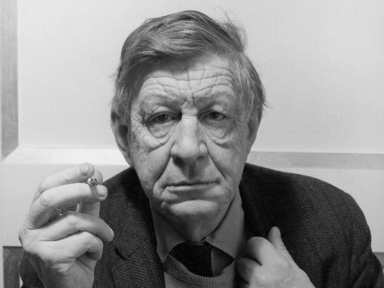 SpiesVespers's tweet photo. #Alexander_Vassiliev's #Haunted_Wood and #Mary_Gaitskill's #Bad_Behavior both use the same #W_H_Auden epigraph, poem September 1, 1939.  A fact that is of absolutely no use to anyone. https://t.co/q4Dqv4I99e