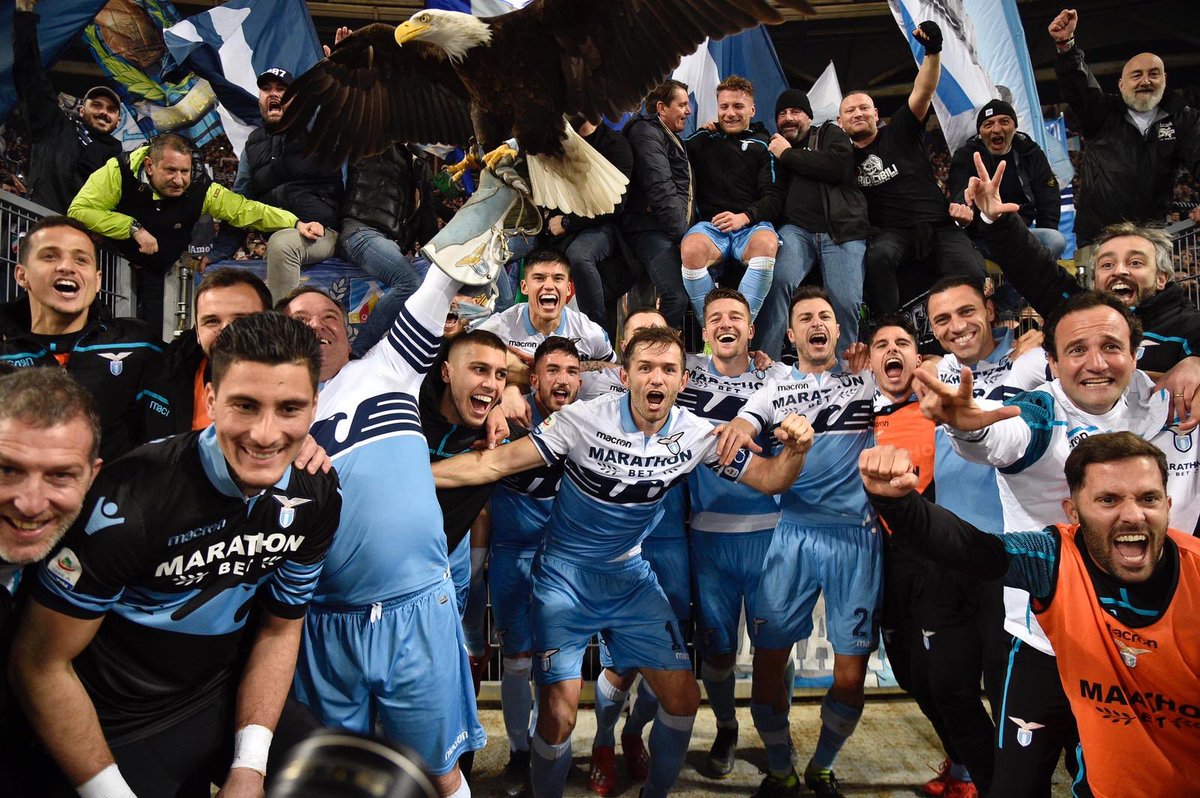 CataldiDanilo's tweet photo. Da una vita sognavo una notte così. Una Lazio così. Ho realizzato un sogno. È stata una notte indimenticabile. Vincere il derby, vincere 3 a 0. E fare gol, sotto la Nord. Ed ora corriamo, ancora più forte. Verso i nostri obbiettivi. 
Per te T❤️#dajeLazio #forzalaziocarica https://t.co/GqqSlq1LyY