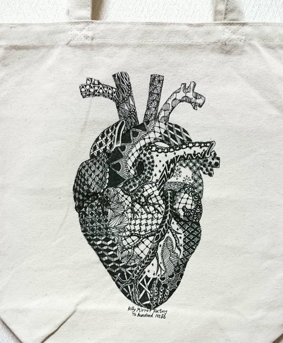 イムラ アヤコ V Twitter To Hundred No 56 心臓 For Sale Shop T Co Ex1aaqp0ao Tohundred Killymirrorfactory Zentangle Modernart Penart Drawing Art Illustration Heart Internalorgans Drawingtotebag ゼンタングル