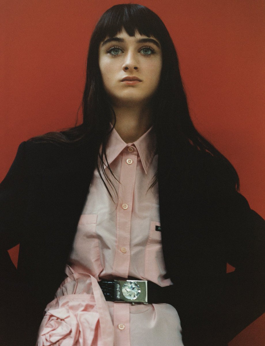 MIUMIUofficial's tweet photo. #RaffeyCassidy in the Spring 2019 #InfiniteIdentities Issue of @Dazed
Photography by #LauraJaneCoulson
Styling by @@EFRASERBELL
#MiuMiuSS19
#MiuMiuEditorials https://t.co/KEWOH1yvrg