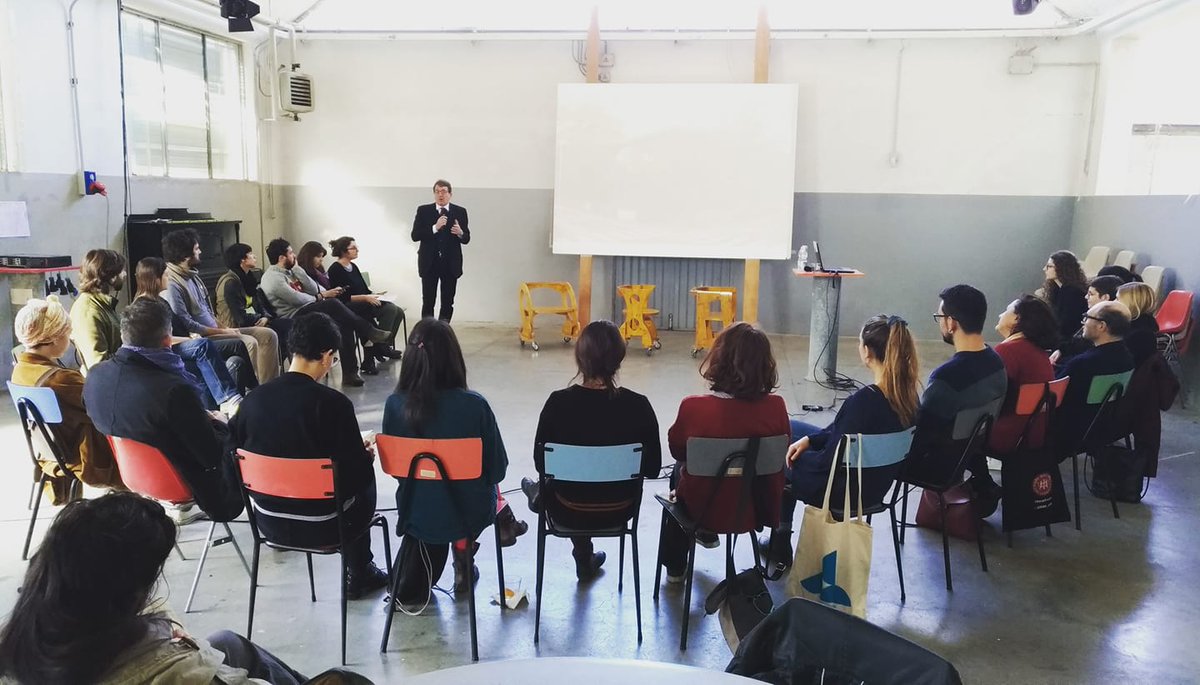 Day 3! GlocalCamp Modena. Today with us the mayor of Modena.
#ovestlab #ArchitettoCesareLeonardi #GlocalCamp #CivicWise Italia #CivicDesign #HumanNetwork