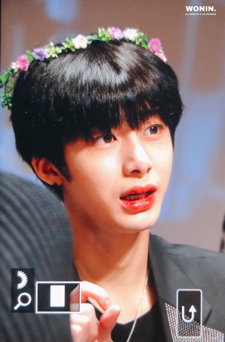 winterxwon's tweet photo. the definition of beautiful ❤ #형원아사랑해 https://t.co/aIbh83WPGt