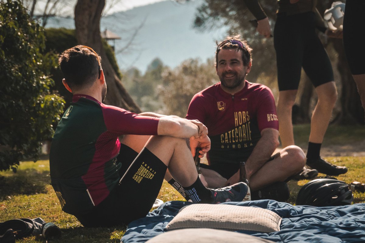 Saborear un buen café, salir del camino preestablecido, escapar de la rutina, descubrir, charlar, reír... disfrutar.

90 ciclistas nos dimos cita en Girona para el "Launch Ride" de <a href="/RocacorbaGF/">Rocacorba Gran Fondo</a>.

Info: rocacorbagranfondo.com
➡️ 17 marzo GRAVEL
➡️ 25 Mayo GRAN FONDO