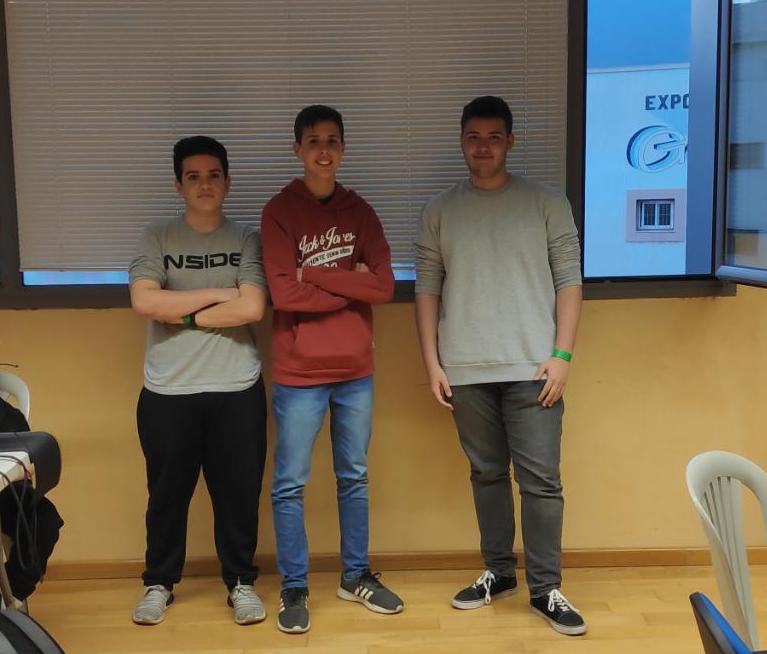 BossGamingClub's tweet photo. Nuestro coach y manager de #BrawlStars @Erresilloooo se hizo ayer con el primer puesto en el torneo de @XpoBitAlmeria. ¡Enhorabuena mafioso! #WeBossU 🎩x⭐ https://t.co/5LqgenzSBH