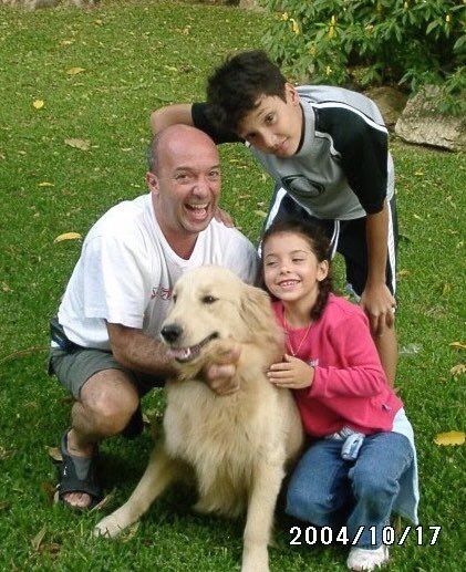 bonypertinezh's tweet photo. Mi esposo, el Comisario Iván @simonovis cumple hoy 59 años.Lo encarcelaron injustamente desde que tenía 44, la misma edad en la que murió su padre. Definitivamente la cárcel política en #Venezuela es una muerte en cámara lenta, para Iván y para nuestra familia. #LiberenASimonovis https://t.co/TZ757kiz18