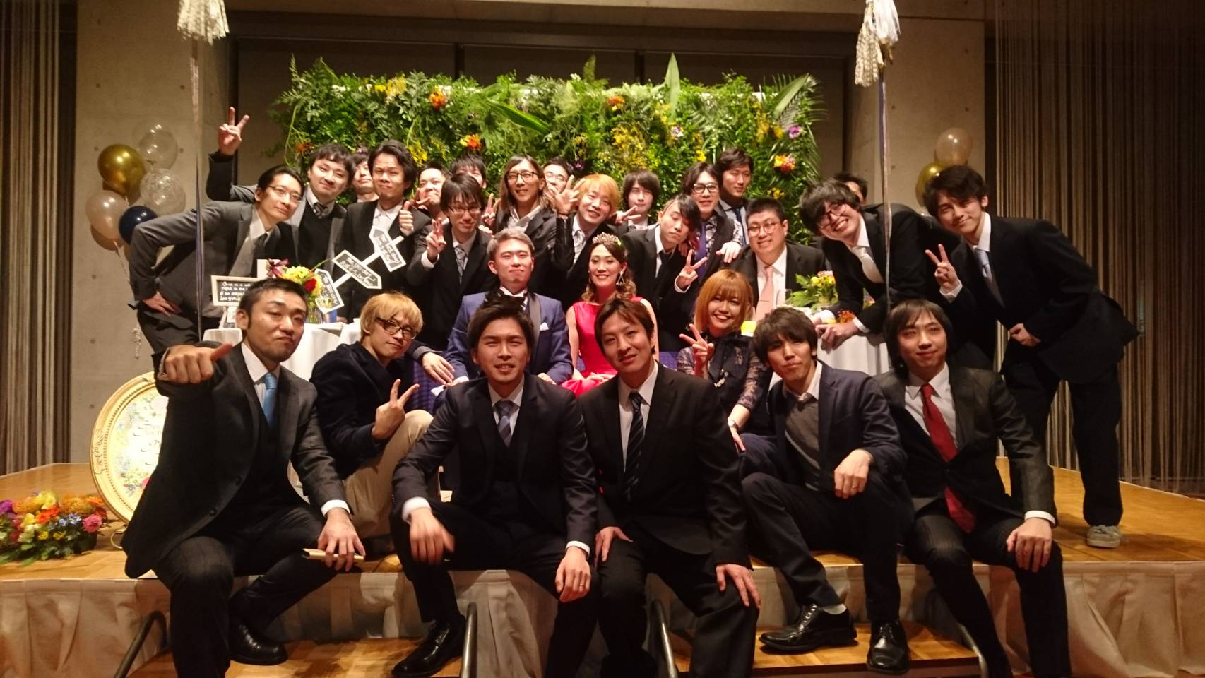 ボンちゃん Bonchan 今日3月3日は自分達の結婚式でした 大勢のゲーマー達も参加してくれてにぎやかなウェディングパーティーになったなー 皆ありがとう これからは家族として守るべく人も増えたのでより一層今まで以上に頑張っていこうと思います 気合い