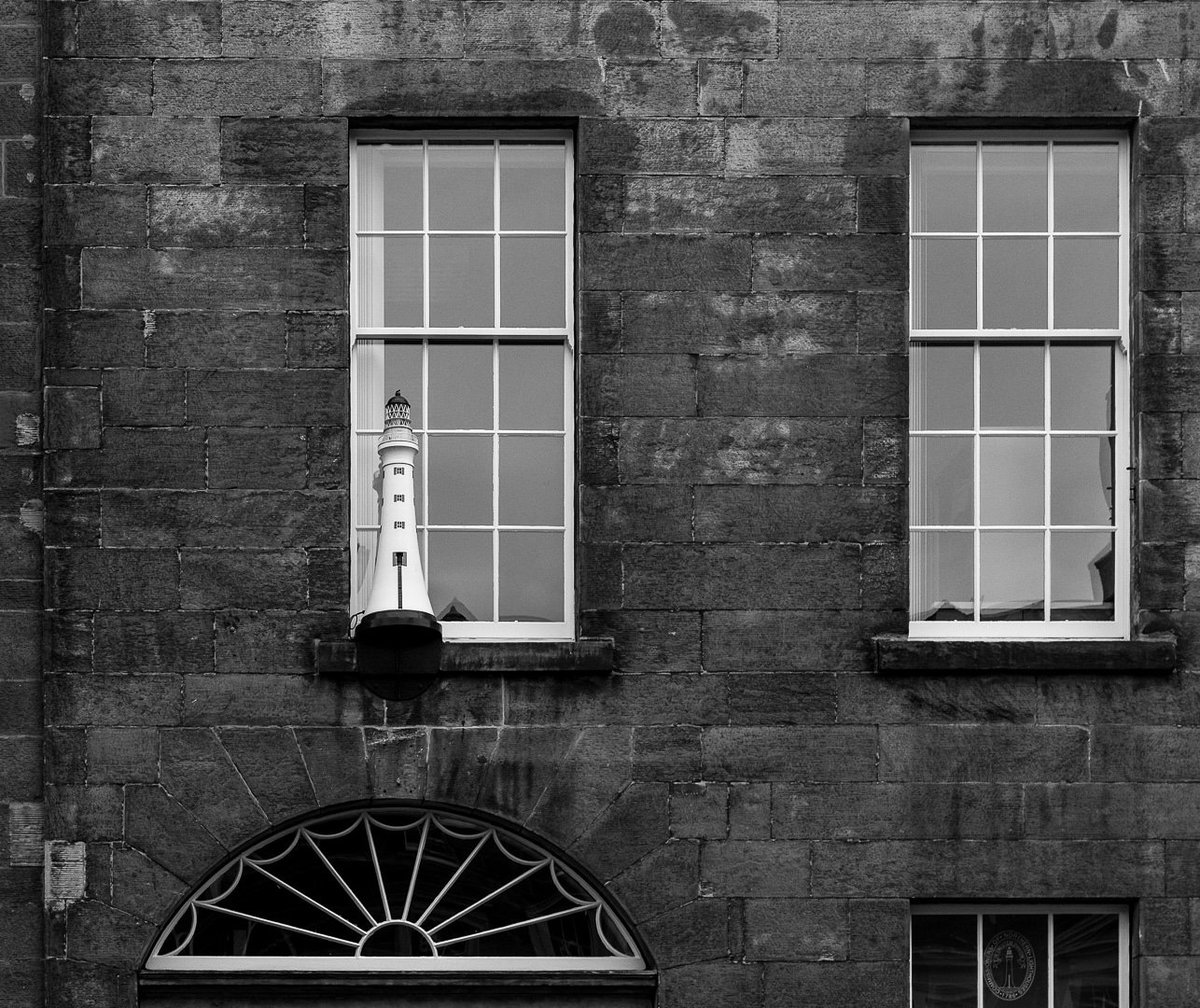 Edinburgh
George Street
#sco #scotland #scottishcollective  #edinburgh #visitscotland #scottishsummer #beautifulcity #edinburghhighlights #architecture #edi #lighthouse #architecture_hunter  #highcontrast #bw #blackandwhite  #bnw_planet  #bnw #blackandwhitephotography