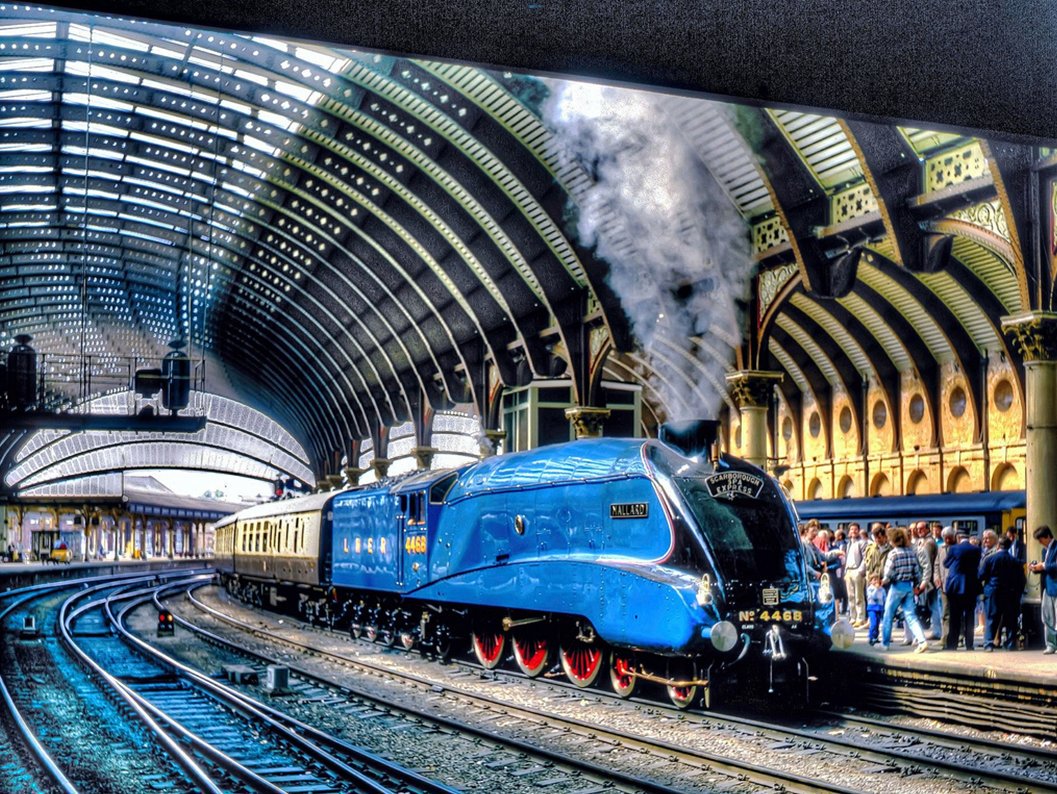 GREATBritain's tweet image. Steaming ahead. Happy birthday to the Mallard locomotive, built #OnThisDay in 1938. With its speed record of 126 mph unbroken, it remains the fastest steam engine in the world. 📸 by Roger Siviter. #InnovationIsGREAT