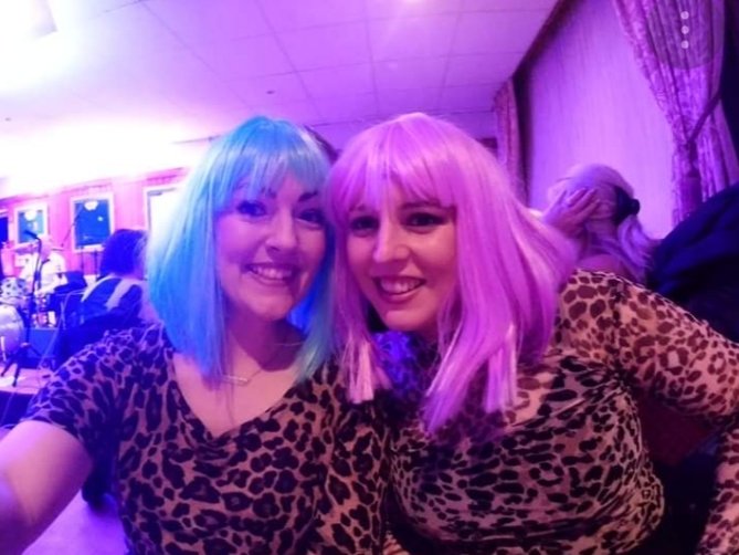 ukelassies's tweet photo. Ukulassies on tour... thanks for havin us @DalkeithRFC great night raisin funds for two great causes @MNDoddie5 and @mariecurieuk. Loads of fun &amp; over £1000 raised, nice one! #TheFabulousBakerBoys were Fab! https://t.co/Nfe85gMXMm