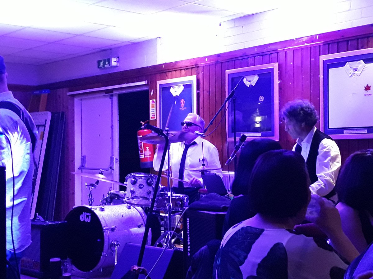 ukelassies's tweet photo. Ukulassies on tour... thanks for havin us @DalkeithRFC great night raisin funds for two great causes @MNDoddie5 and @mariecurieuk. Loads of fun &amp; over £1000 raised, nice one! #TheFabulousBakerBoys were Fab! https://t.co/Nfe85gMXMm