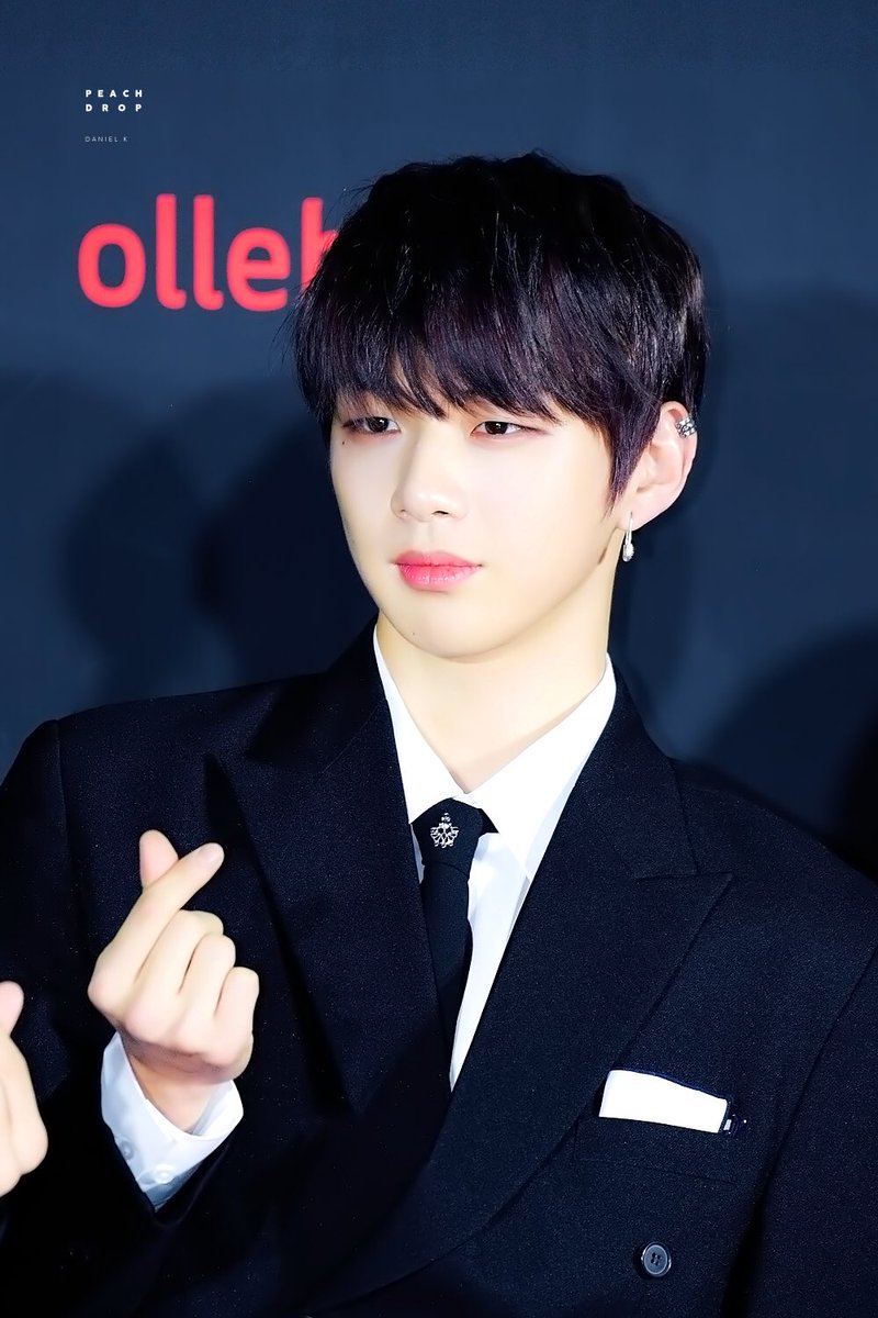 peachdrop1210's tweet photo. We Trust Daniel ❤️
#강다니엘 #KangDaniel 
#WeTrustDaniel #ForeverWithDaniel https://t.co/i71hXn9ckB