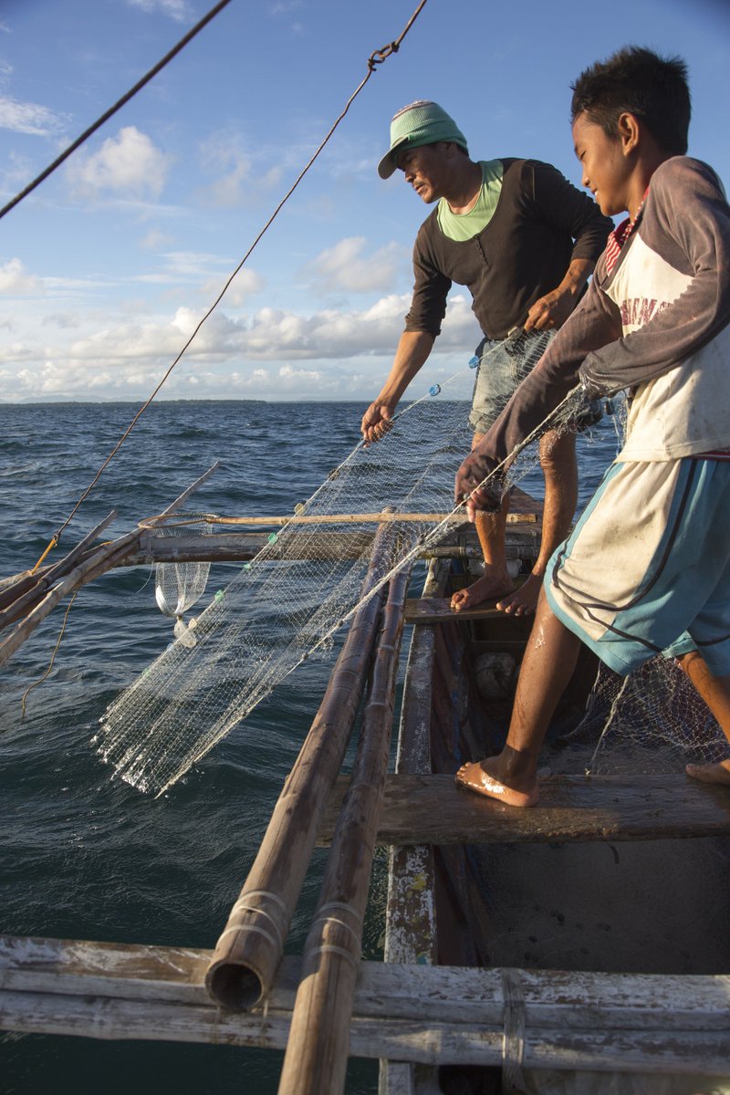 FishNotPlastic's tweet photo. Happy #WorldWildlifeDay celebrating #LifeBelowWater & 224 tonnes discarded #fishingnets already collected by Net-Works- enough to go around the world 5x! Find out how Net-Works works for #people & #planet #ZSLWWD #WWD2019 #SDG14 @ZSLMarine @ZSLconservation @InterfaceInc @ECONYL https://t.co/CUDaTZHgF9