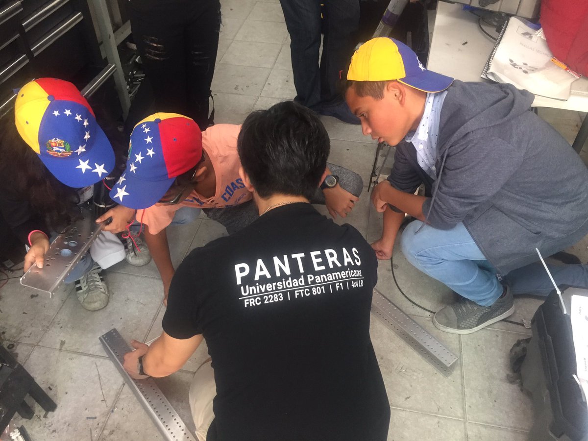 venebot7699's tweet photo. Gracias @panterasup por todo su apoyo en nuestro robot de 1 dia!! #frc7699 @prepa_UP https://t.co/w605sPEDCs