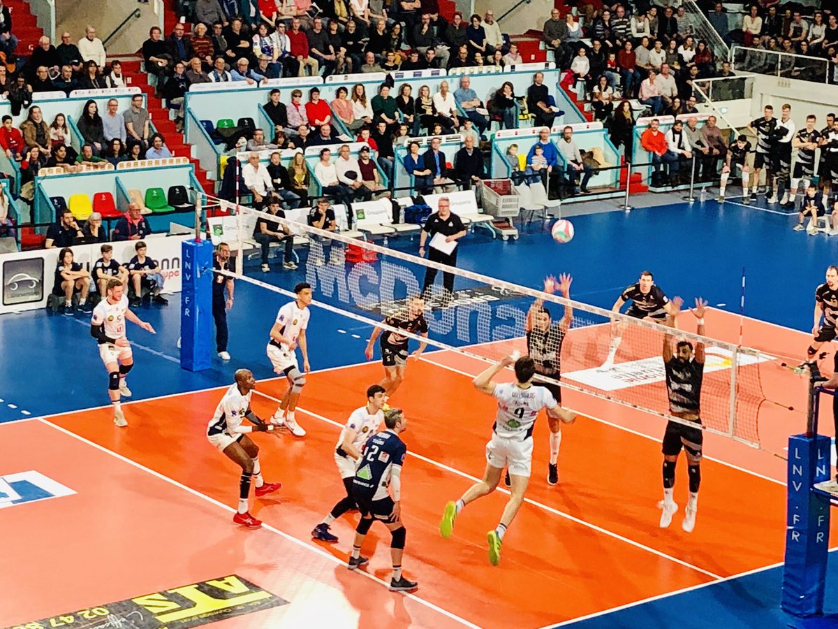 BenjaminMiserel's tweet photo. Cet après-midi, c’est TVBvsRennes à Grenon.
TMV partenaire du TVB. Tous derrières nos couleurs. @tmvmag @ToursVolleyBall https://t.co/eUB385UIG4