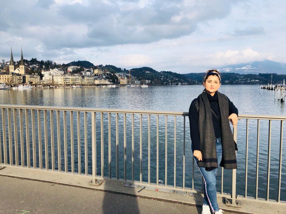 MediaSpringPk's tweet photo. From the Switzerland 🇨🇭 travel dairy of @neelumusaf24. Here are her snapshots clicked at the #LucerneLake https://t.co/TwPbs7yvYL