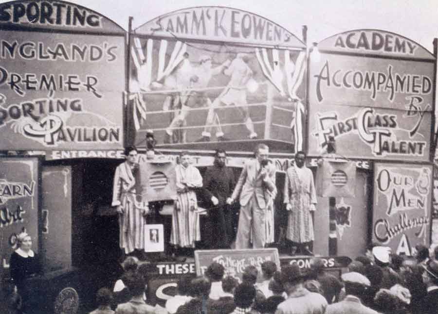 thealexdaley's tweet photo. The McKeowen boxing booth was a familiar sight on British fairgrounds for over 70 years. Read all about it in this article 👉
https://t.co/iUZnwdIatb
#boxing #boxingbooths @PitchPublishing https://t.co/6xXJhvwZJ1