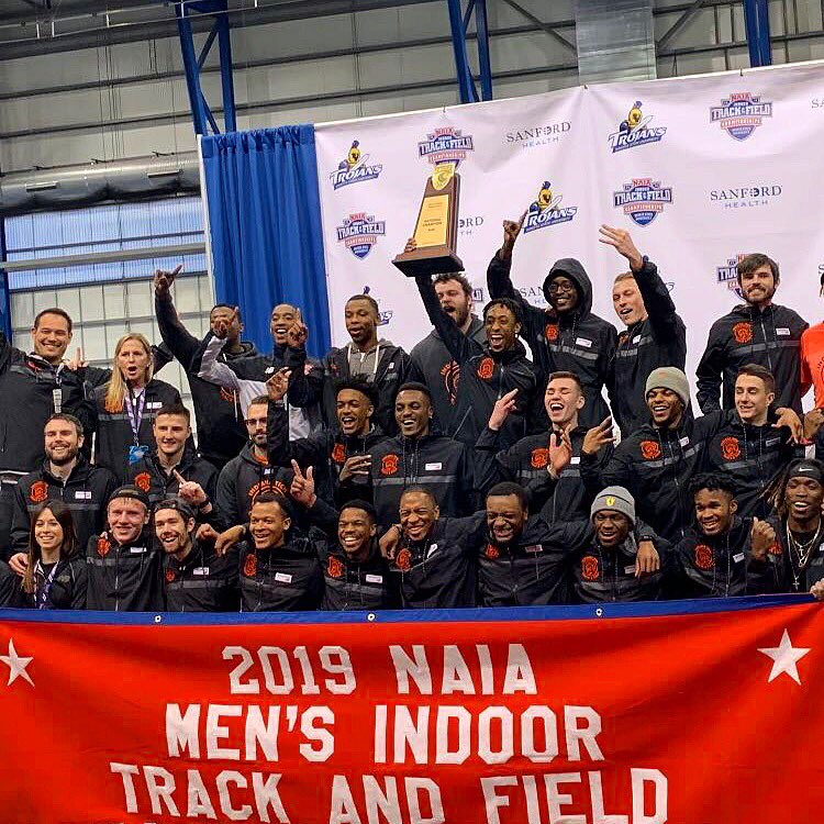 SandraVillajos's tweet photo. Thank you @INTechTF for letting me be part of this. A lot of feelings and hard work behind this picture. Congrats guys, you deserve nothing but the best. Let’s remember this forever 💍🥇🏆 #4AP🕊 #warriors #indianatech https://t.co/hkhEbJNzZH