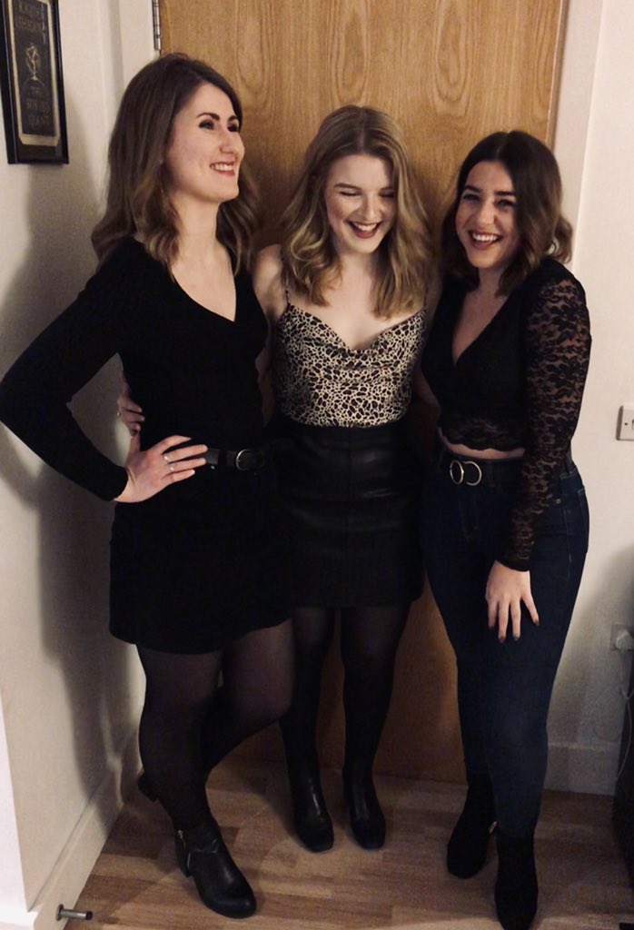jesskbacon's tweet photo. The hardest part about finishing uni is not being able to pop round to see your besties who live 5 mins away. But that just means you have to fit weeks worth of fun, drinks & chat into one weekend 💃🏼 💖 #postunilife #adulting @frankymaryjane https://t.co/iOvNXJDQMk