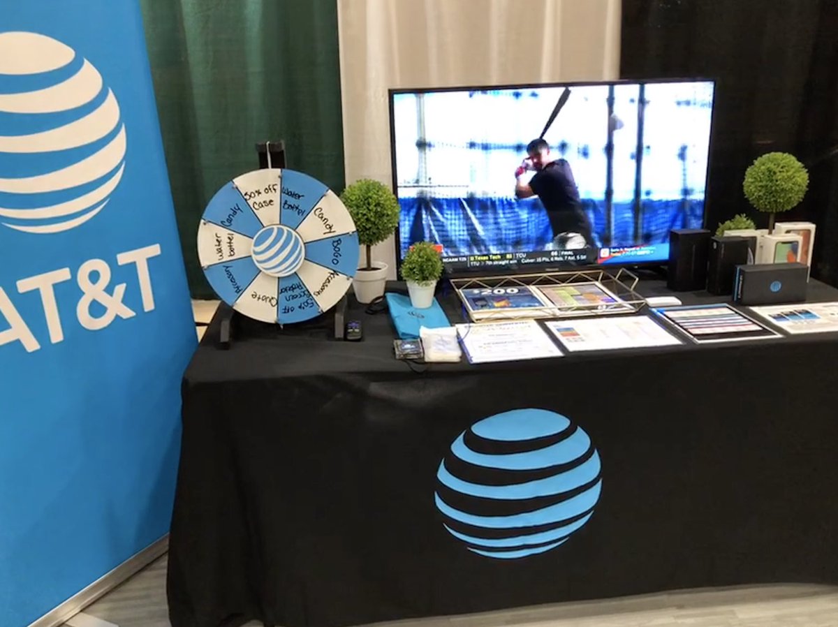 Day 3 at the Grand Rapids Home and Garden Show! Time to get busy with my partner in success, the one and only @AlexisBatesGLM. <a href="/TomMonahan10/">Tom Monahan</a> <a href="/gigem96r/">Ray Aguirre</a> <a href="/shawnglinski/">Shawn Glinski</a> <a href="/Samer_Kawash/">Samer Kawash</a> @Agustin1Chicago  <a href="/mariettam13/">Marietta Marquez</a> #PaintCentralBlue #SmilesMatter