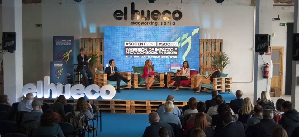 ¡#Soria volverá a ser la capital de la Europa despoblada!
Los días 21 y 22 de marzo se presentarán conclusiones del trabajo que un grupo de 100 personas está desarrollando  para poner las bases de la #NuevaRuralidad 
elhueco.org/socialmeeting/… … 
#repoblación #despoblación #socent