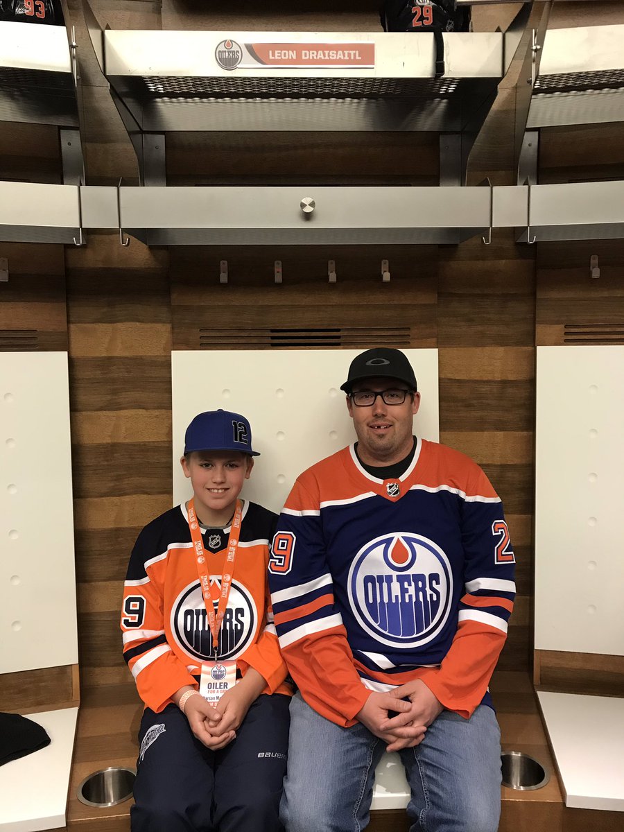 Andrew Maitland (@admaitland) on Twitter photo Thank you <a href="/bostonpizza/">Boston Pizza</a> <a href="/EdmontonOilers/">Edmonton Oilers</a> for the amazing experience. #LetsGoOilers #Draisaitl Thank you <a href="/bostonpizza/">Boston Pizza</a> <a href="/EdmontonOilers/">Edmonton Oilers</a> for the amazing experience. #LetsGoOilers #Draisaitl