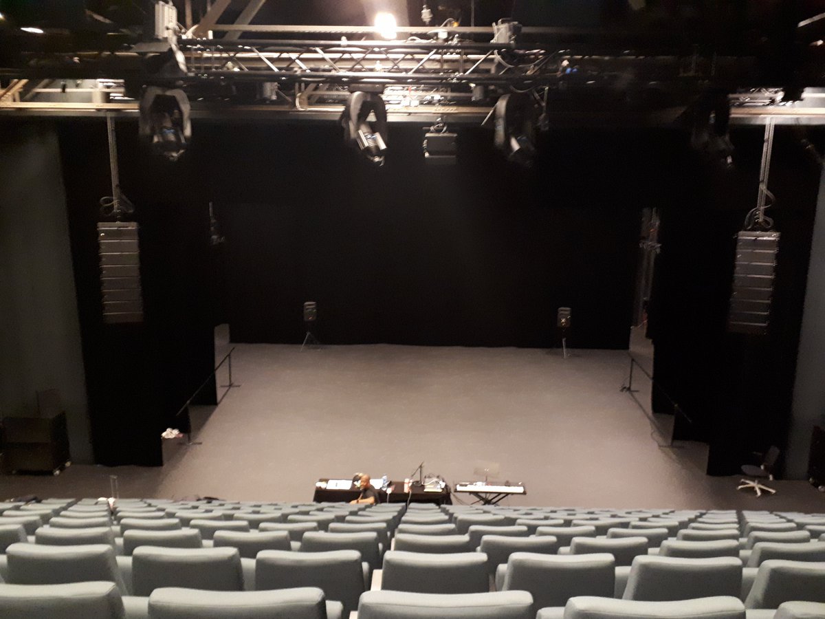 Always so happy to be back auditioning at @DansensHus. Thank you for having us! #LDFWD <a href="/LIPALiverpool/">LIPA Liverpool</a> <a href="/LIPA_Alumni/">LIPA Alumni</a> <a href="/eiriksellevoll/">Eirik Sellevoll</a>