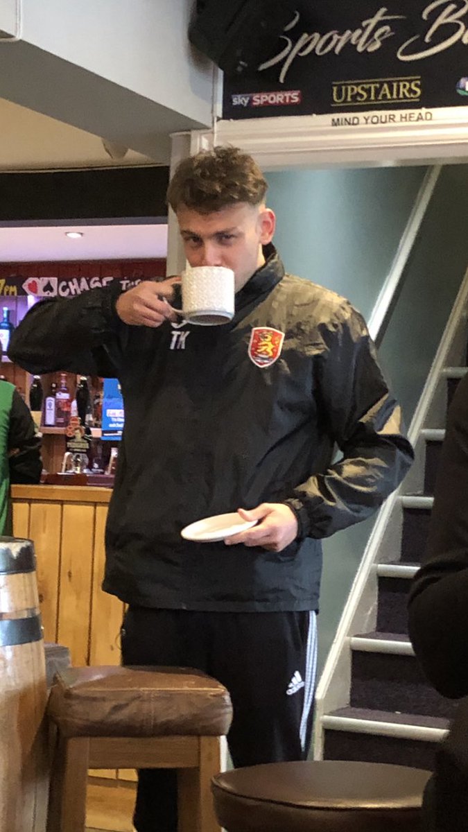 Kidsgrove 1 - 7 Halmerend 

Not as one sided as the score suggest after a tight first half

Possibly the best we have played as a side all year 

Goals: <a href="/thomasfarr_/">Thomas</a> 2, <a href="/jmassey_09/">Jordan Massey</a> 2, <a href="/thomas_kelly95/">Tom</a> (fluke), @ewancoop 2

MOTM: @liverpoolfcdan_ the bearded Gerrard

#UpTheEnd ☕️🐸