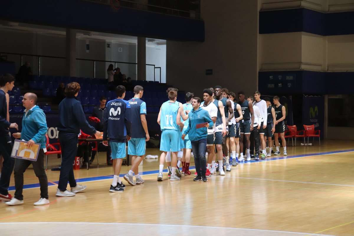 FBMadrid's tweet photo. Júnior masculino Especial Oro. Final del partido en el Magariños @ClubEstudiantes 67 - @RMBaloncesto 118. Kareem Queeley (R. Madrid) máximo anotador del encuentro con 28 puntos. Acta digital con @nbn23basket https://t.co/dcd3NldxKI https://t.co/VU2oidLCPJ
