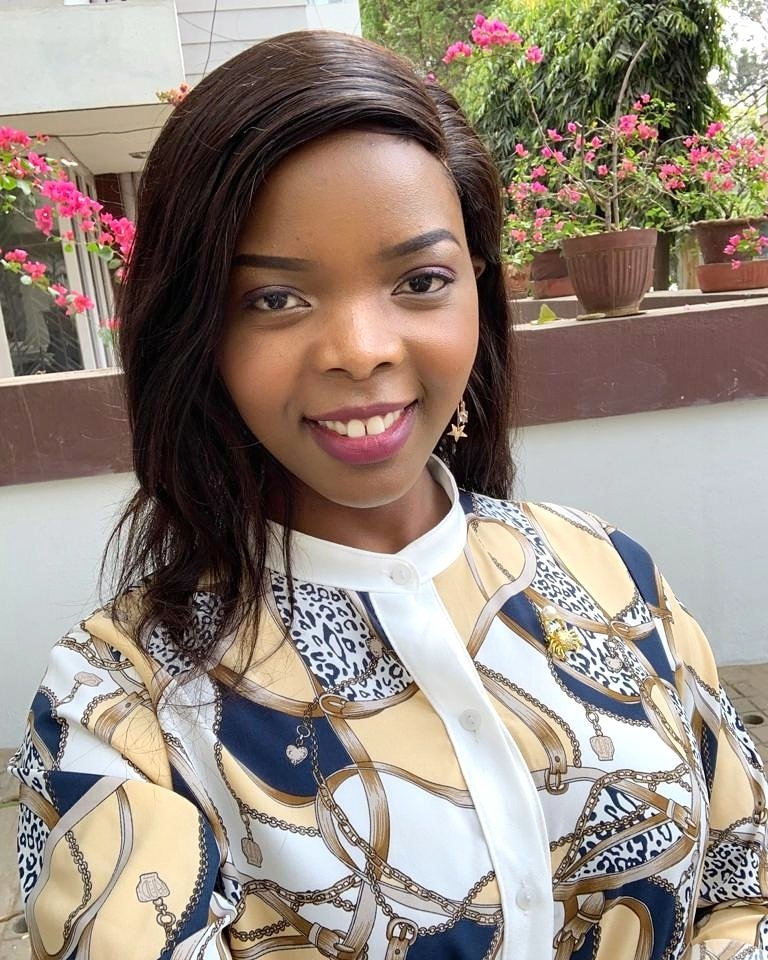 JFadzai's tweet image. “God is within her, she will not fall.”