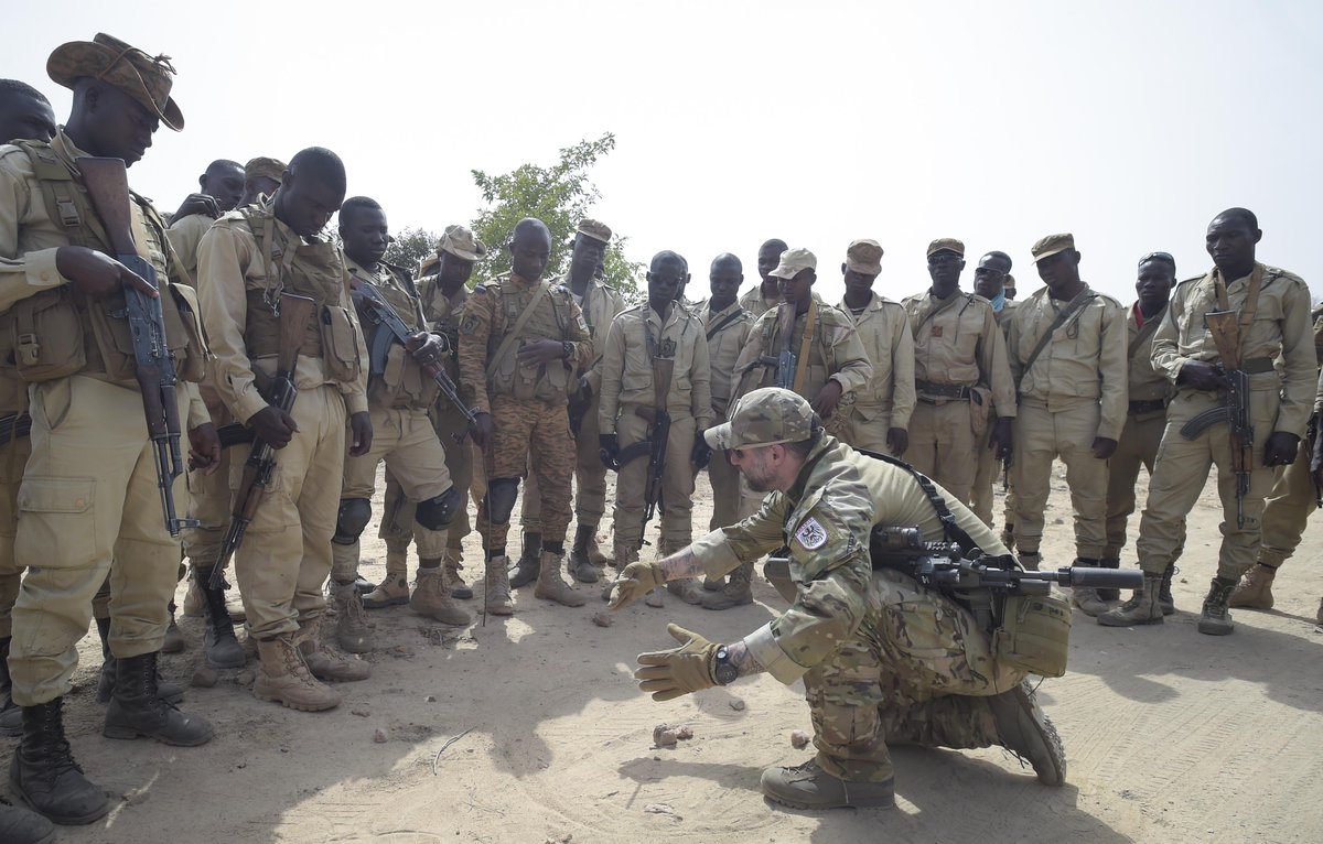 Подразделения нато. НАТО В Африке. Армия НАТО В Африке. Американское командование в Африке. Буркина-Фасо военные.