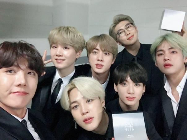 impulsive_omega's tweet photo. #TeamBTS #SoompiAwards2019 #TwitterBastFandom
아미
Вы что спите?..
У нас нехилый разлом с ЕХО
Рвём жопки за Бантан :} https://t.co/7cpxycsLMn