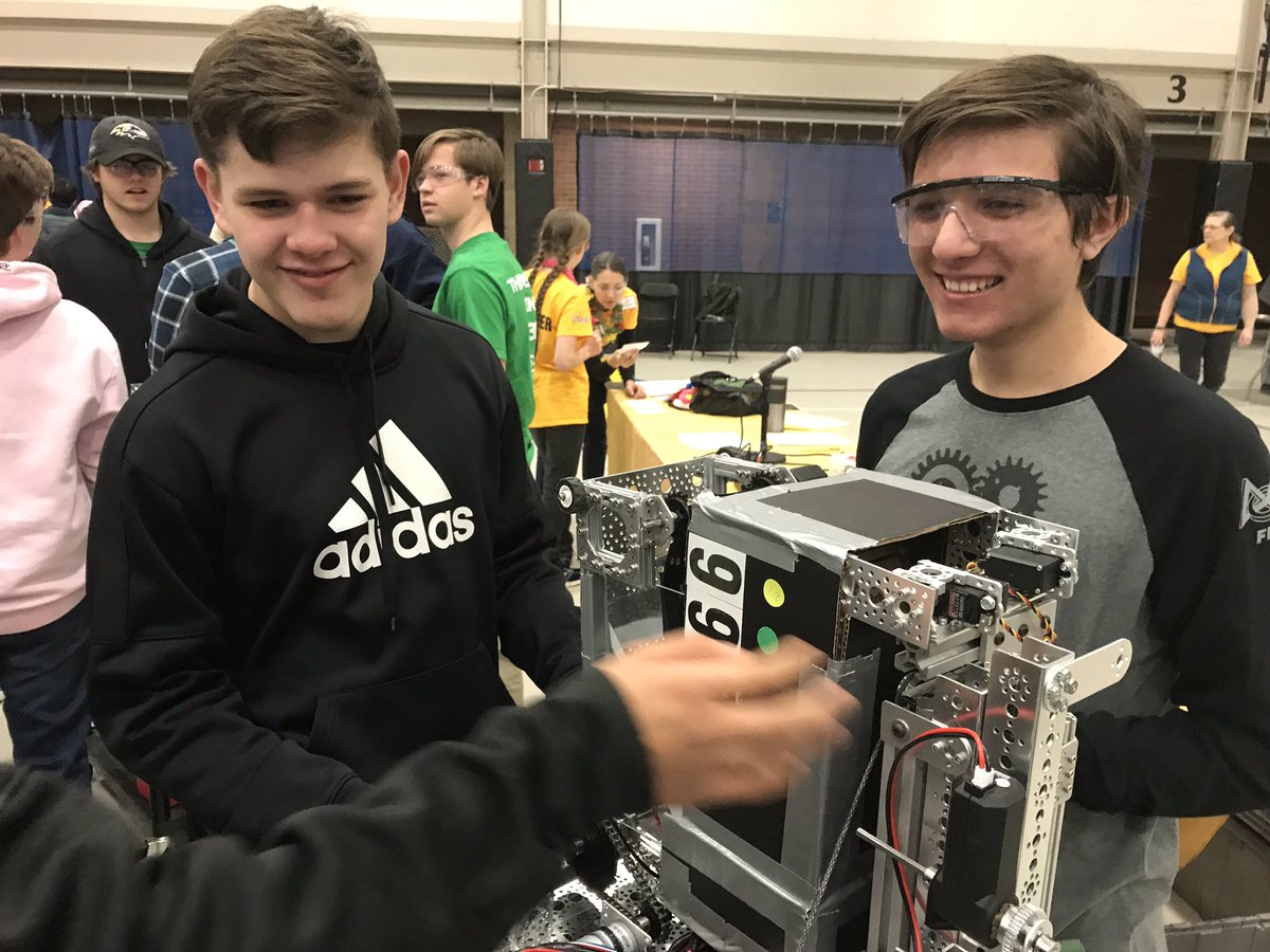 RobocraftFTC's tweet image. Going through inspection now! #FTC #UMBC