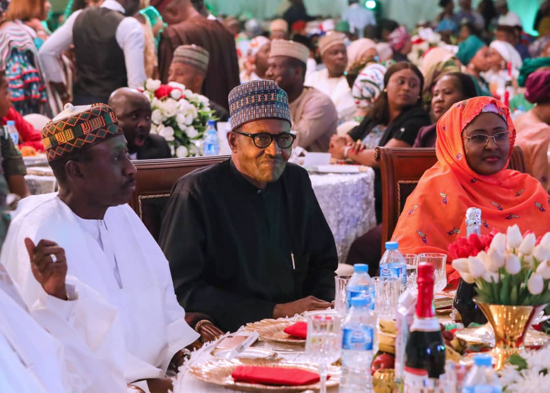 gloria_adagbon's tweet image. APC Women and Youth Presidential Campaign VICTORY dinner, yesterday at the State House. @APCWAY2019 rocks! Sai Baba @MBuhari, Sai @aishambuhari, a Woman of Substance and my Woman of the Year!! God bless Nigeria. #NextLevelConfirmed