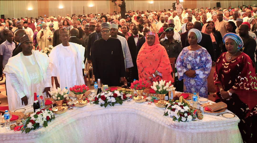 gloria_adagbon's tweet image. APC Women and Youth Presidential Campaign VICTORY dinner, yesterday at the State House. @APCWAY2019 rocks! Sai Baba @MBuhari, Sai @aishambuhari, a Woman of Substance and my Woman of the Year!! God bless Nigeria. #NextLevelConfirmed