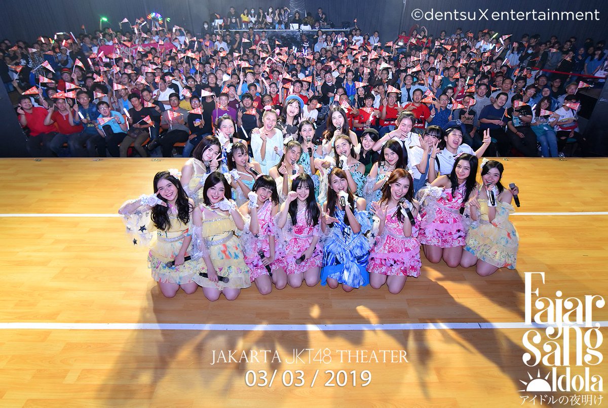 officialJKT48's tweet photo. Terima kasih untuk kalian yang sudah hadir di Shonichi "Fajar Sang Idola" (Idol no Yoake) @_JKT48TeamJ malam ini. Semoga hari-harimu bertambah ceria meskipun besok Senin! Sampai jumpa di show selanjutnya! #BangkitnyaSangIdola https://t.co/2ZoaXUh3eM