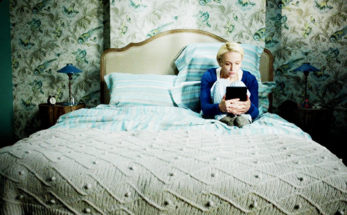 daily amanda abbington tweet media