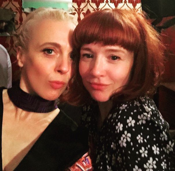 daily amanda abbington tweet media