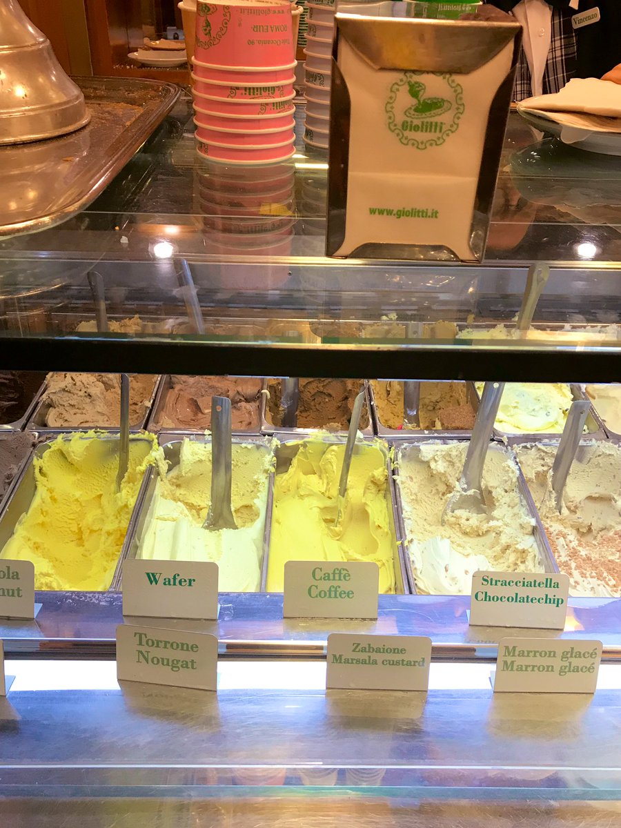 Hot as it is today in #Roma ☀️ extraordinary consumption of gelato is expected in town • oggi a Roma saranno vendute quantità incommensurabili di gelato #20gradi
#hotwinter #tasteofspring