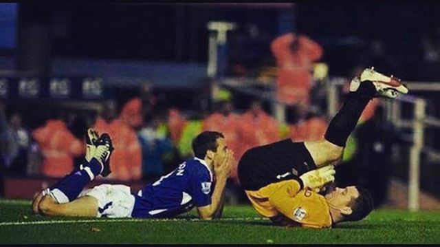 FcWeird's tweet photo. Please... 🤦♂️
Credit : @fra.gonzalez
.
#WeirdFootballClub #WeirdFC #Football #Soccer https://t.co/TZV8VPLYuP https://t.co/kOBdSY7RXC