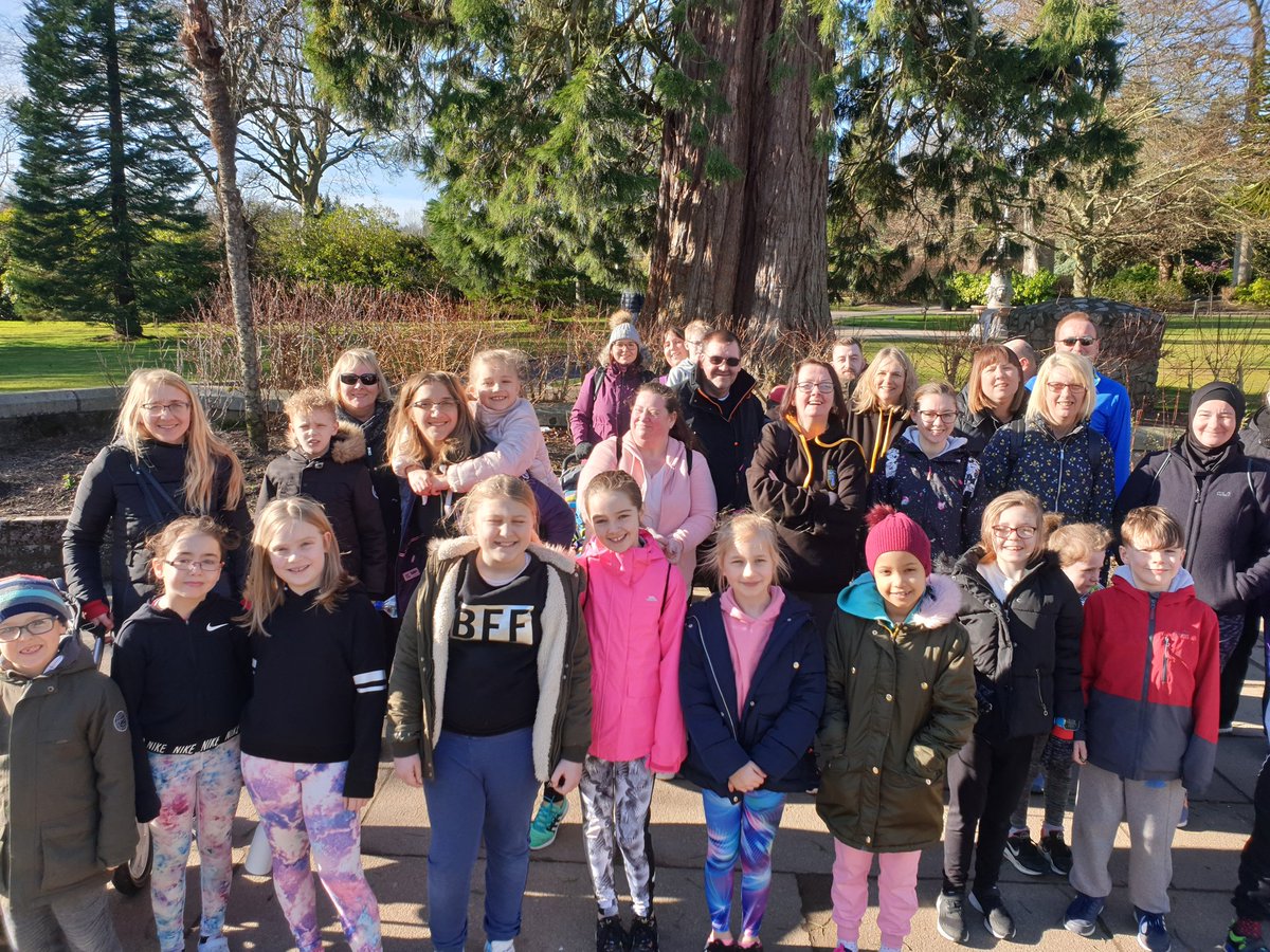 BethLeitch1's tweet photo. @TullosSchool 
Well done Team Tullos for completing a 4K run/walk today. https://t.co/ifxHHsMtXS