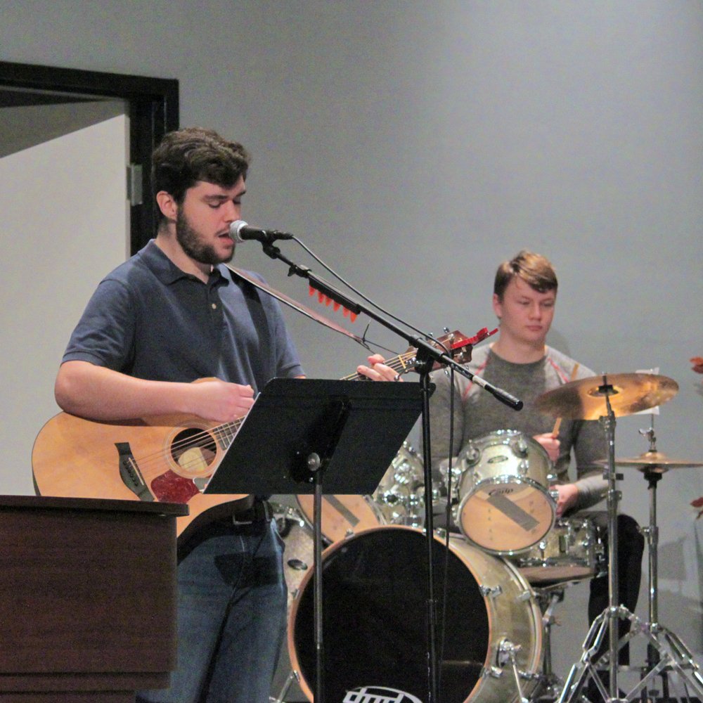 FaithBaptistJax's tweet photo. Running through the music before the service each Sunday morning is not only a rehearsal for us. It is also a time to pray and ask God to use us and our gifts to touch the hearts of everyone who comes through our doors.
#praisetoHim #faithbaptistjax https://t.co/AG38NYG1Ss