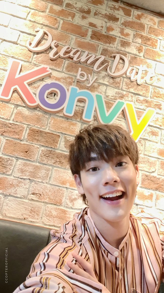ccopterofficial's tweet photo. ขอบคุณกิจกรรมดีๆ จาก #konvy ที่ทำให้พี่เตอร์ได้ใกล้ชิดกับผู้โชคดีแบบ exclusive นะคะ 💕

@CTR2DAB 

#พี่เตอร์สินกำ #konvyvalentinesmegasale2019 #konvy #dreamdatecopter https://t.co/euCuwLfYKB